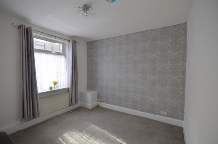 2 bedroom Terraced House to let in Julian street, Grimsby, DN32