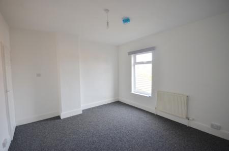 2 bedroom Terraced House to let in Julian street, Grimsby, DN32