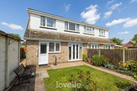 3 bedroom Semi-detached house for sale in Atkinsons Lane, Waltham, DN37