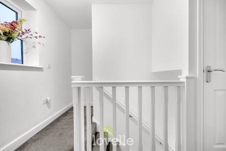 3 bedroom Semi-detached house for sale in Allerton Way, Immingham, DN40