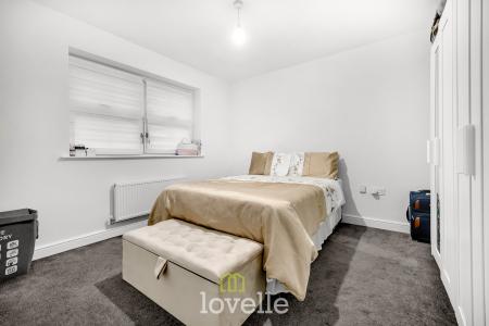 3 bedroom Semi-detached house for sale in Allerton Way, Immingham, DN40