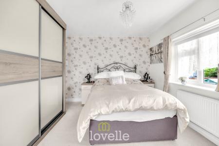 4 bedroom Detached house for sale in Cravens Lane, Habrough, DN40