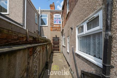 1 bedroom Flat for sale in Alexandra Road, Grimsby, DN31