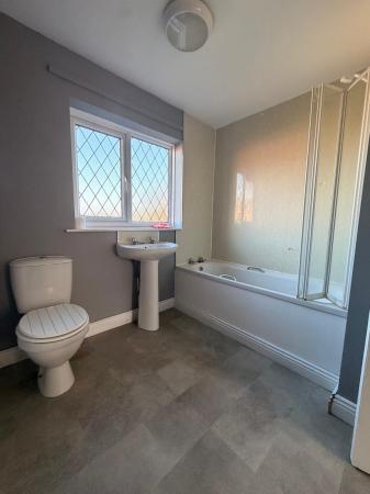 3 bedroom Semi-detached house to let in Redwood Drive, Cleethorpes, DN35