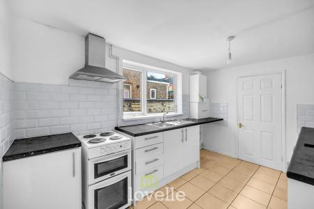3 bedroom Terraced House for sale in Joseph Street, Grimsby, DN31