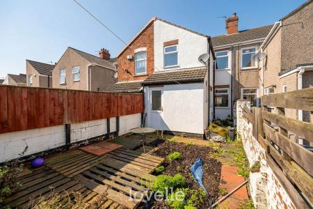 3 bedroom Terraced House for sale in Joseph Street, Grimsby, DN31
