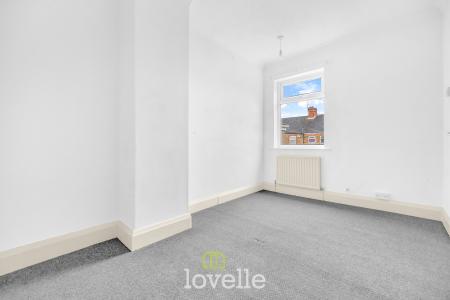 3 bedroom Terraced House for sale in Joseph Street, Grimsby, DN31