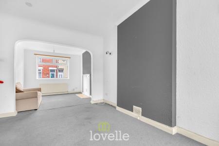 3 bedroom Terraced House for sale in Joseph Street, Grimsby, DN31