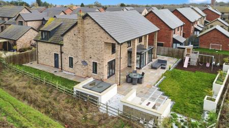 4 bedroom Detached house for sale in Amelia Wood Way, Grimoldby, LN11