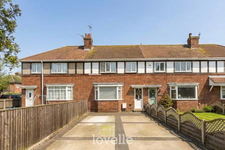 3 bedroom Terraced House for sale in Barnoldby Road, Waltham, DN37