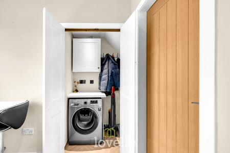 3 bedroom Terraced House for sale in Barnoldby Road, Waltham, DN37