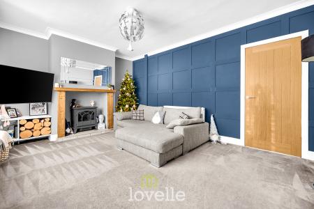 3 bedroom Terraced House for sale in Barnoldby Road, Waltham, DN37