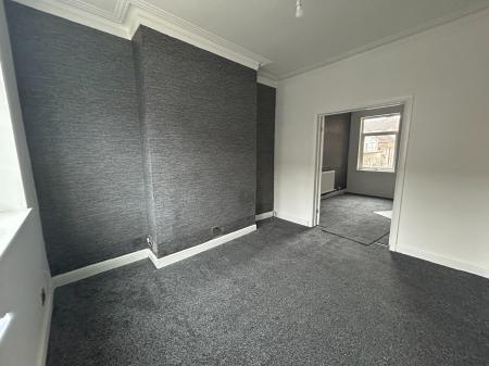 3 bedroom Terraced House to let in Blundell Avenue, Cleethorpes, DN35