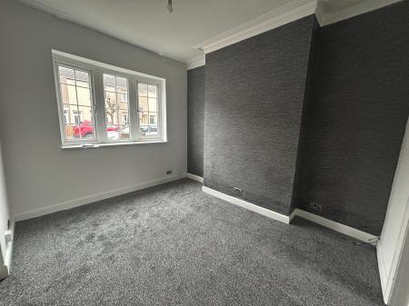 3 bedroom Terraced House to let in Blundell Avenue, Cleethorpes, DN35