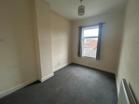 3 bedroom Terraced House to let in Lovett Street, Grimsby, DN35