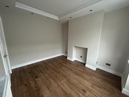 3 bedroom Terraced House to let in Lovett Street, Grimsby, DN35