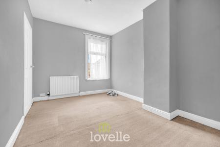 3 bedroom Terraced House for sale in David Street, Grimsby, DN32