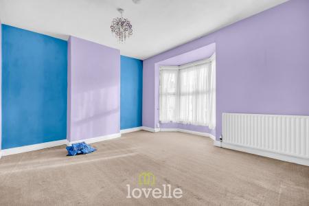 3 bedroom Terraced House for sale in David Street, Grimsby, DN32