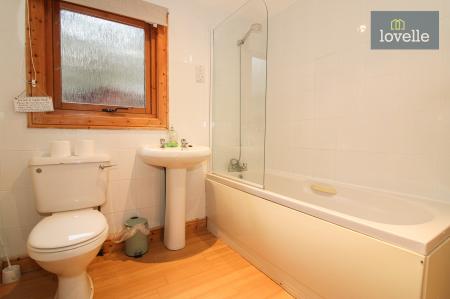 3 bedroom Log Cabin for sale in Kenwick Park, Louth, LN11