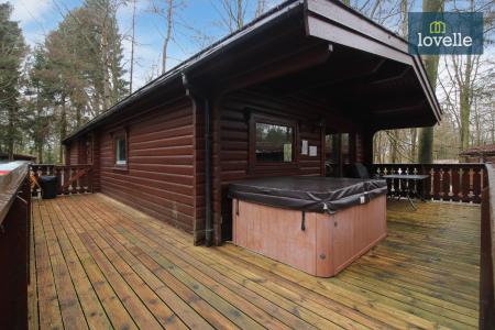 3 bedroom Log Cabin for sale in Kenwick Park, Louth, LN11