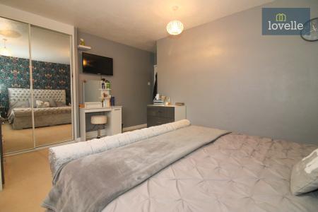 3 bedroom Semi-detached house for sale in Vampire Road, Manby, LN11