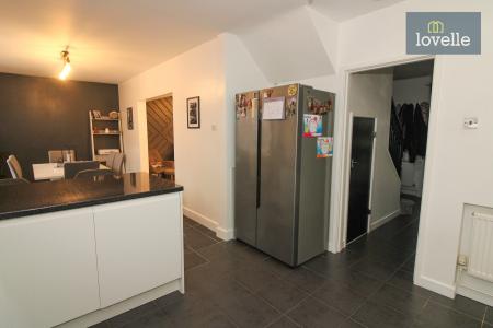 3 bedroom Semi-detached house for sale in Vampire Road, Manby, LN11