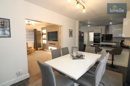 3 bedroom Semi-detached house for sale in Vampire Road, Manby, LN11