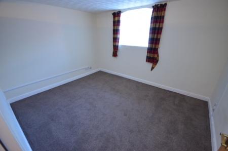 2 bedroom Flat to let in Victoria Court, Grimsby, DN31