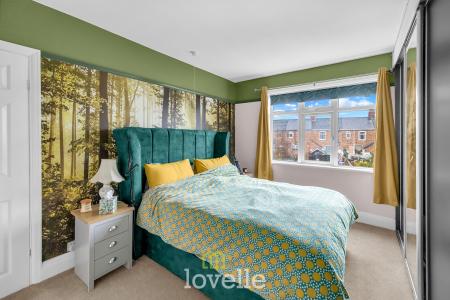 3 bedroom Semi-detached house for sale in Shaftesbury Avenue, Grimsby, DN34