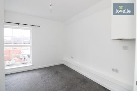 2 bedroom Flat for sale in Mercer Row, Louth, LN11