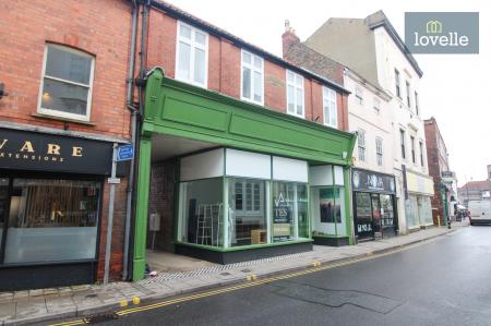 2 bedroom Flat for sale in Mercer Row, Louth, LN11