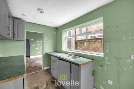 2 bedroom Terraced House for sale in Rutland Street, Grimsby, DN32