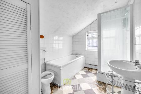 2 bedroom Terraced House for sale in Rutland Street, Grimsby, DN32