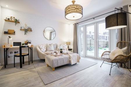 2 bedroom Semi-detached house for sale in Arkwright Park, Kirk Ella, Hull, HU10