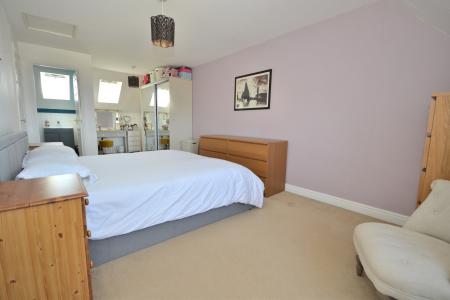 3 bedroom End of terrace house for sale in Attringham Park, Kingswood, Hull, HU7