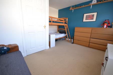 3 bedroom End of terrace house for sale in Attringham Park, Kingswood, Hull, HU7