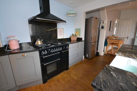2 bedroom Semi-detached house for sale in East End Road, Preston, Hull, HU12