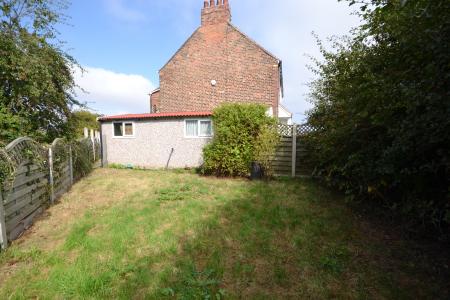 2 bedroom Semi-detached house for sale in East End Road, Preston, Hull, HU12