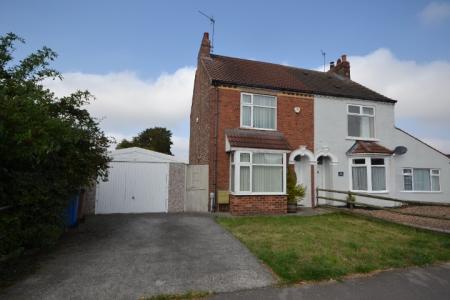 2 bedroom Semi-detached house for sale in East End Road, Preston, Hull, HU12