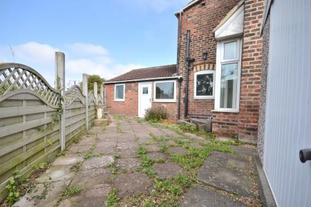 2 bedroom Semi-detached house for sale in East End Road, Preston, Hull, HU12