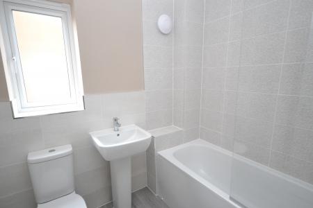 3 bedroom Semi-detached house for sale in Foxes Chase Anlaby, Anlaby, Hull, HU10