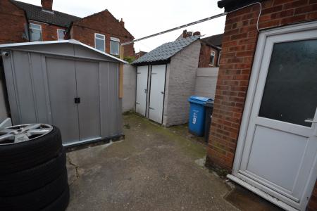 2 bedroom Terraced House for sale in Nepean Grove, Hull, HU3