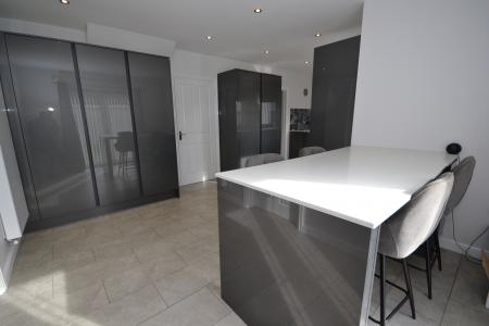 5 bedroom Detached house for sale in Runnymede Avenue, Kingswood, Hull, HU7