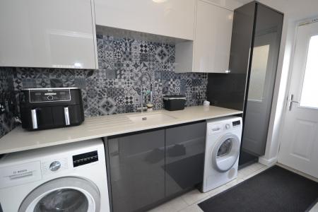 5 bedroom Detached house for sale in Runnymede Avenue, Kingswood, Hull, HU7