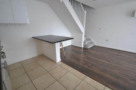 2 bedroom Terraced House for sale in Runnymede Lane, Kingswood, Hull, HU7