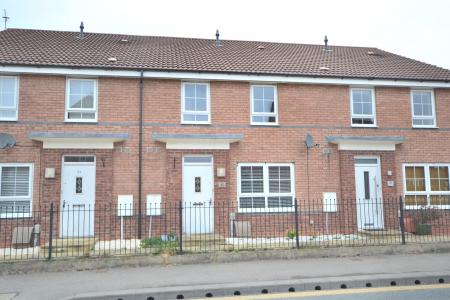 2 bedroom Terraced House for sale in Runnymede Lane, Kingswood, Hull, HU7