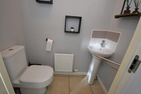 2 bedroom Terraced House for sale in Runnymede Lane, Kingswood, Hull, HU7
