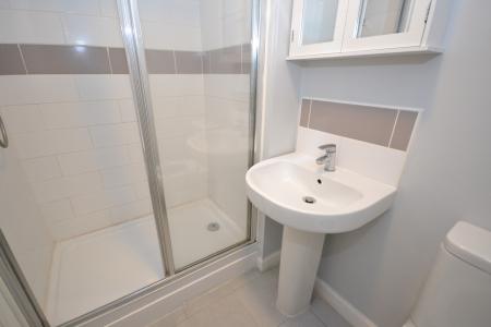 2 bedroom Terraced House for sale in Runnymede Lane, Kingswood, Hull, HU7