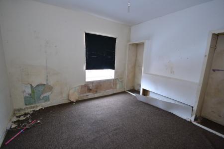 2 bedroom Terraced House for sale in Rustenburg Street, Hull, HU9