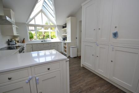 4 bedroom Detached house for sale in Beverley Road, Hull, HU6